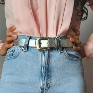 Vintage silver tone leather belt